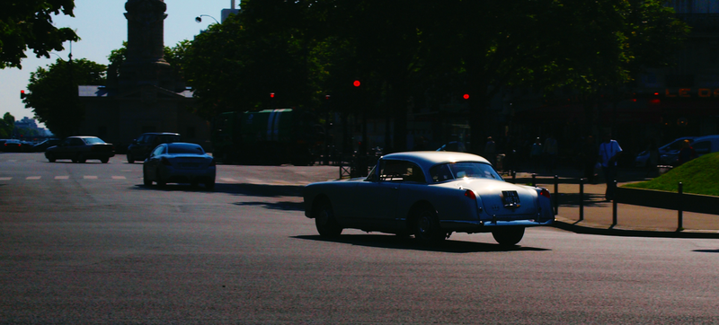 Illustration for article titled The Pinnacle Of French Elegance: A Facel Vega In Paris